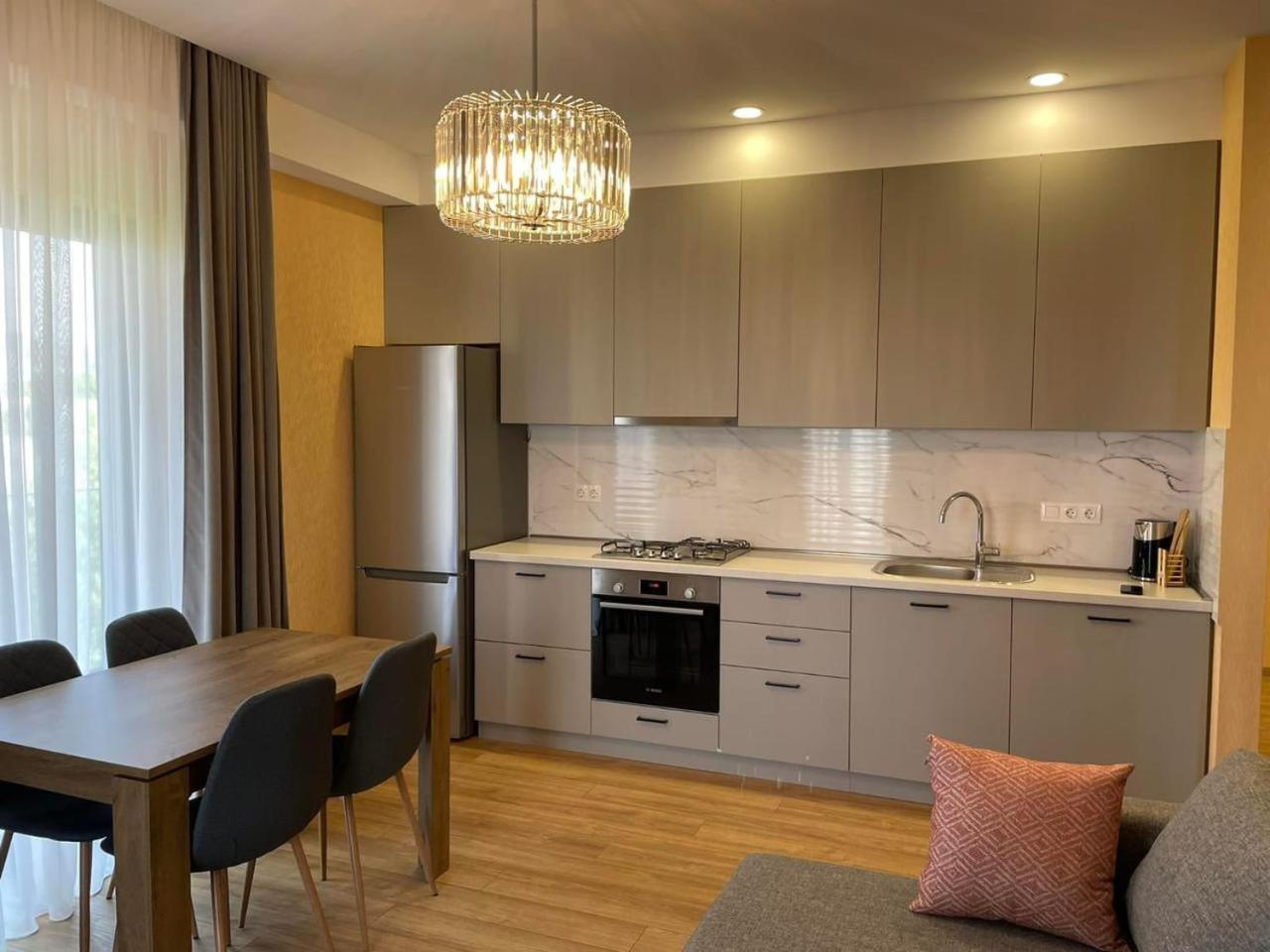 Tbilisi Hilton Apartment Luaran gambar