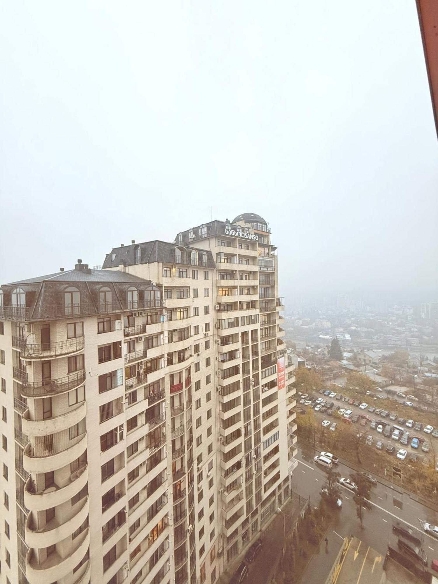 Tbilisi Hilton Apartment Luaran gambar